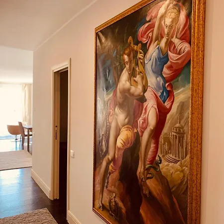 Savoia Luxury La Marina קליארי
