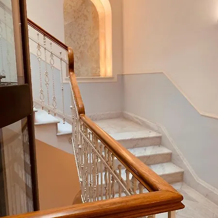 Savoia Luxury La Marina דירה *
