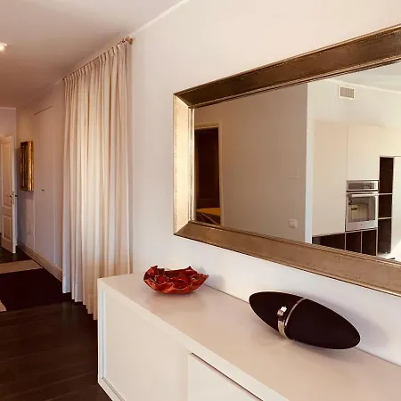דירה Savoia Luxury La Marina קליארי