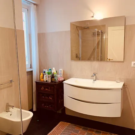 Savoia Luxury La Marina קליארי